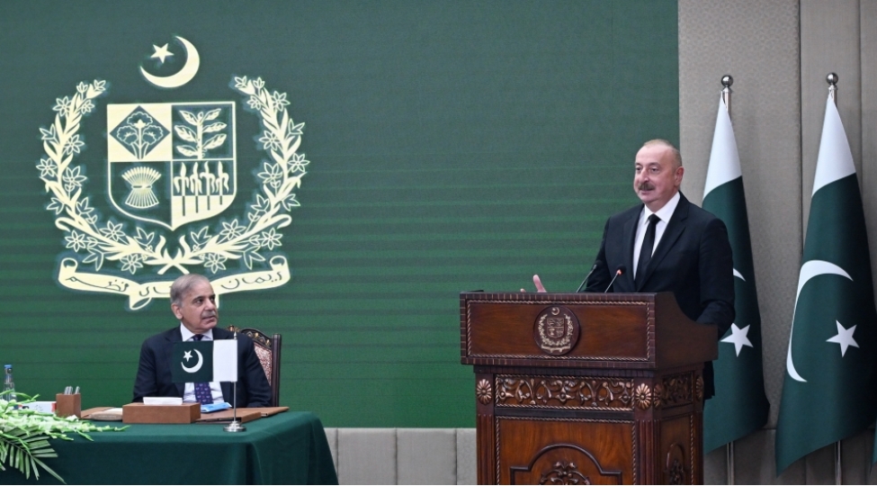 prezident-ilham-eliyev-ve-bash-nazir-mehemmed-shahbaz-sherif-metbuata-beyanatlarla-chixish-edibler