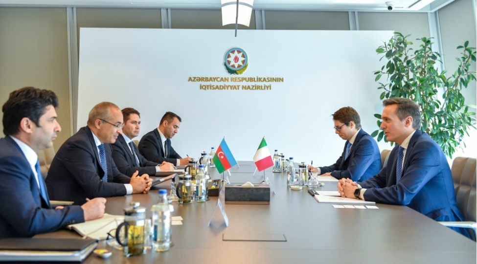 azerbaycan-numayende-heyeti-italiyaya-sefer-edecek