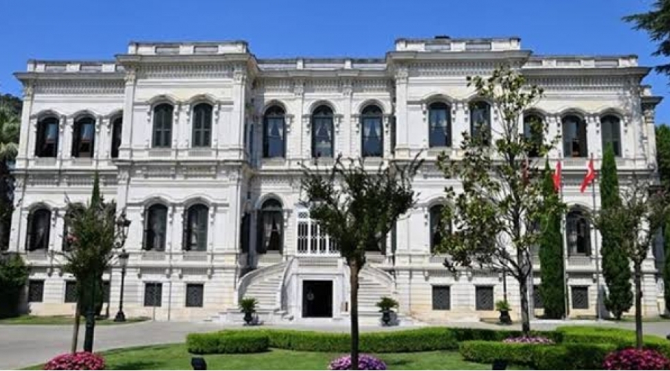 istanbulda-osmanli-dovrune-aid-tarixi-saray-muzey-kimi-istifadeye-verilib
