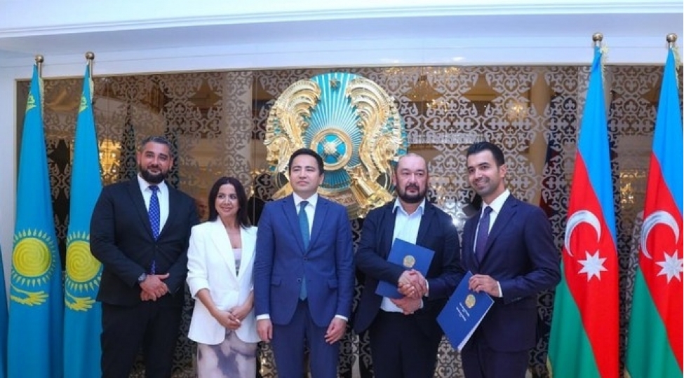 azerbaycan-ve-qazaxistanin-turizm-assosiasiyalari-arasinda-emekdashliq-memorandumu-imzalanib