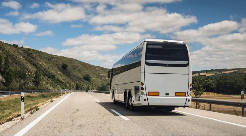 qarabaga-avtobus-reyslerine-avqsut-ayi-uchun-biletler-satisha-chixarilir