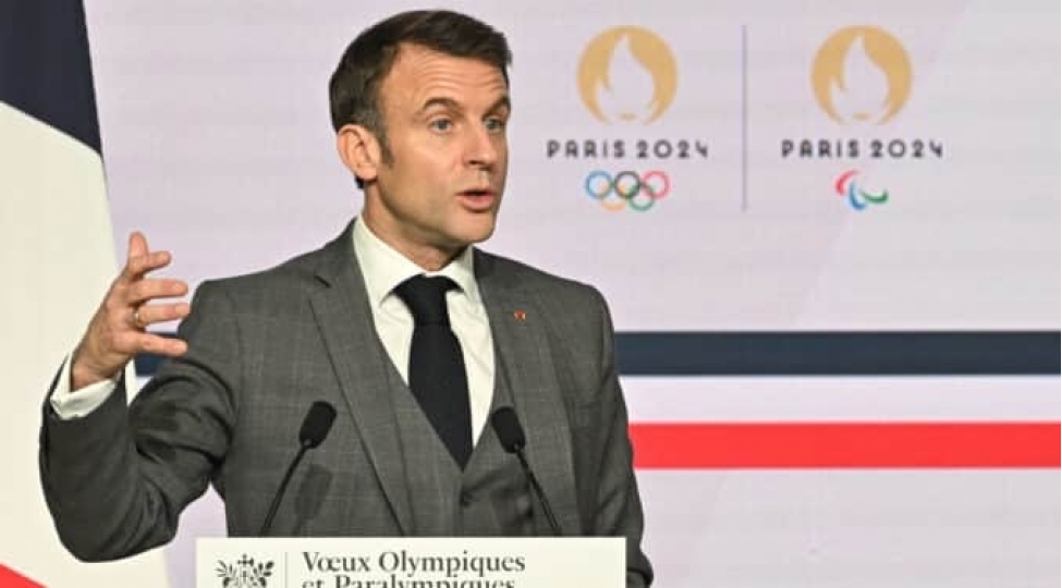 makron-olimpiya-oyunlarininachilish-merasiminde-fite-basilib