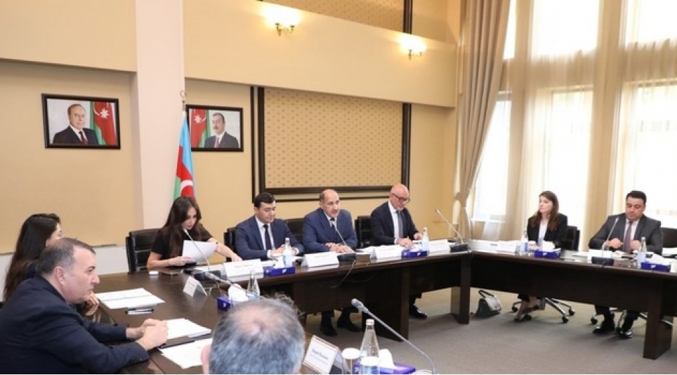 biznesin-yerleshdiyi-yer-indikatoru-uzre-yeni-yol-xeritesi-teqdim-edilib