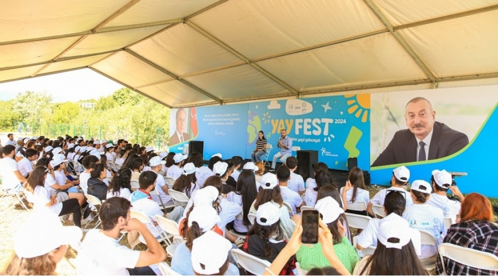 yay-festin-3-cu-dushergesi-yekunlashmaq-uzredir-foto