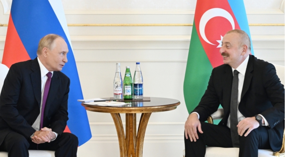 rusiya-siyasetchileri-ve-ekspertleri-vladimir-putinin-azerbaycana-seferini-genish-muzakire-edirler