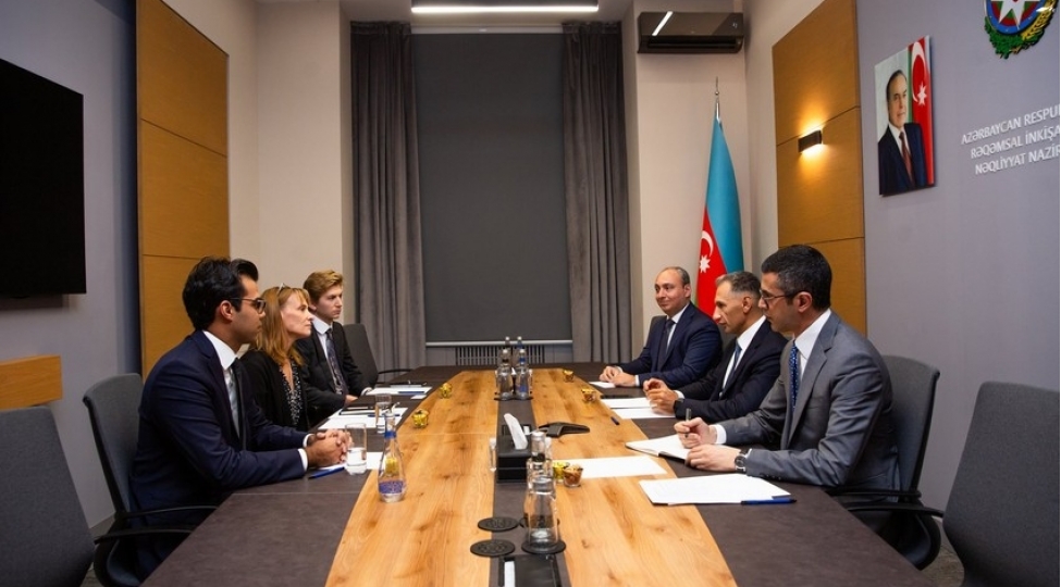 azerbaycanda-starlink-internet-xidmetinin-teshkil-olunmasi-muzakire-edilib
