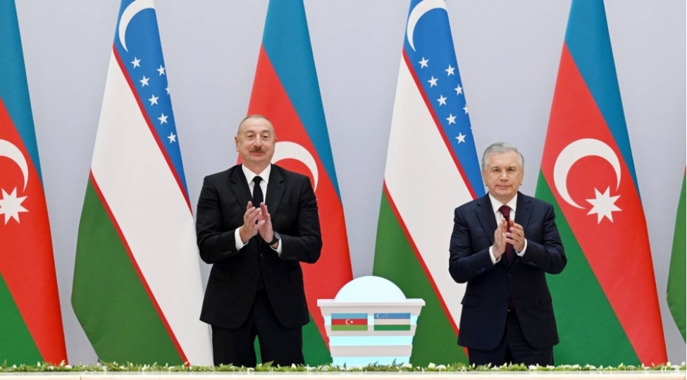 dashkendde-azerbaycan-ve-ozbekistan-prezidentlerinin-her-iki-olkenin-ishguzar-dairelerinin-numayendeleri-ile-gorushu-kechirilib-yenilenib