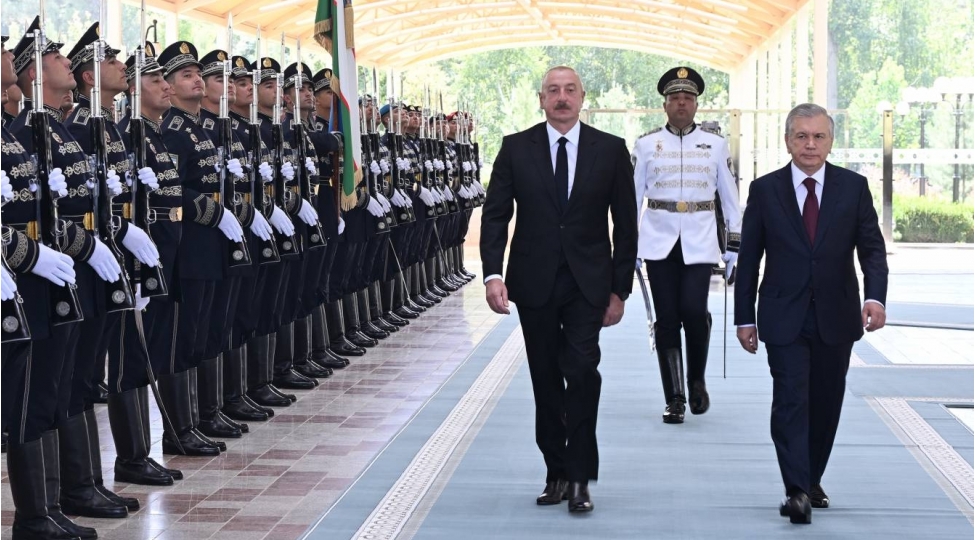 prezident-ilham-eliyevin-dashkendde-resmi-qarshilanma-merasimi-kechirilib-videoyenilenib