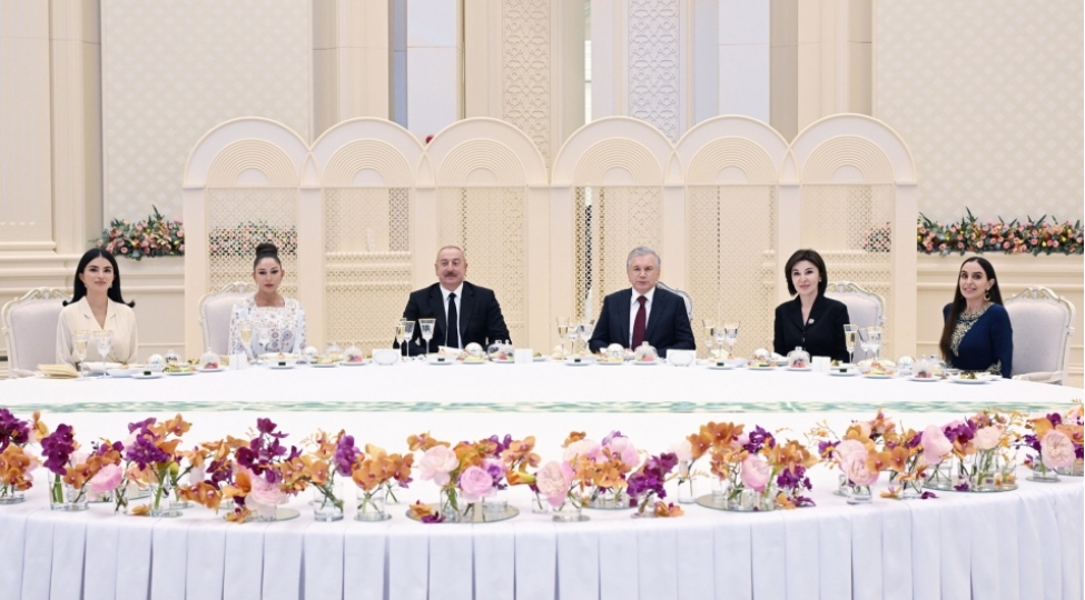 dashkendde-prezident-ilham-eliyevin-ve-birinci-xanim-mehriban-eliyevanin-sherefine-dovlet-ziyafeti-verilib