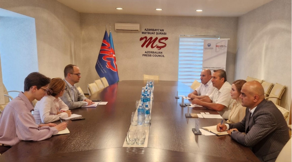 atet-dtihb-nin-sechki-mushahide-missiyasinin-temsilchileri-metbuat-shurasinda-olublar