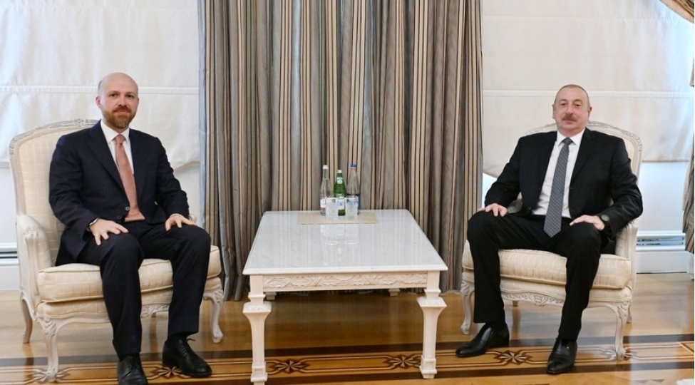 prezident-ilham-eliyev-dunya-etnoidman-konfederasiyasinin-sedrini-qebul-edib-yenilenib
