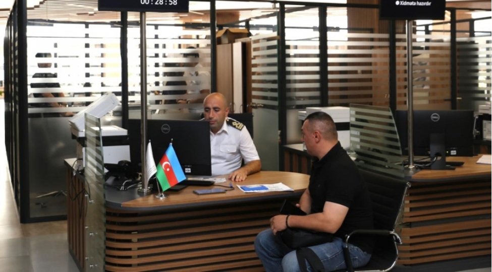 dovlet-deniz-ve-liman-agentliyi-terefinden-senedlerin-verilmesi-prosesi-baki-kob-evinde-davam-edir