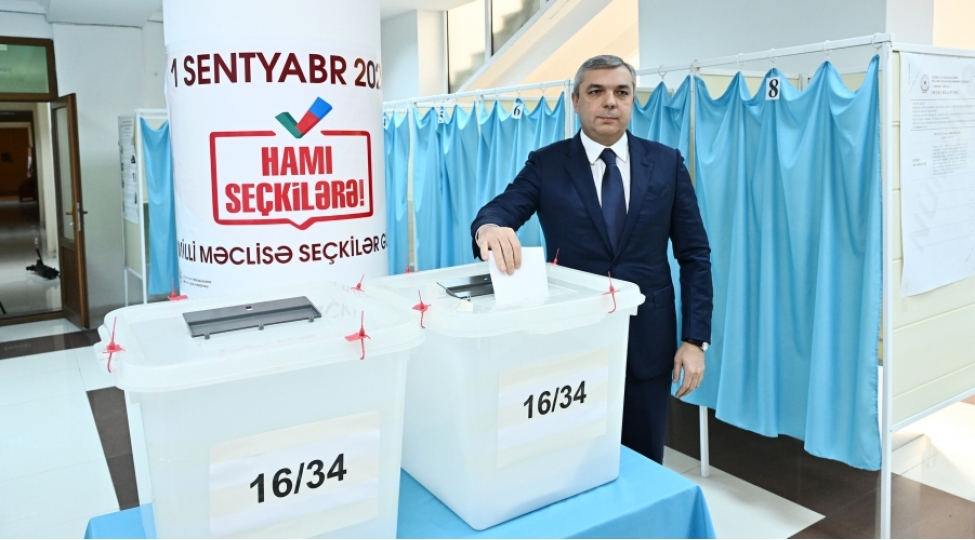 prezident-administrasiyasinin-rehberi-samir-nuriyev-34-sayli-sechki-menteqesinde-ses-verib