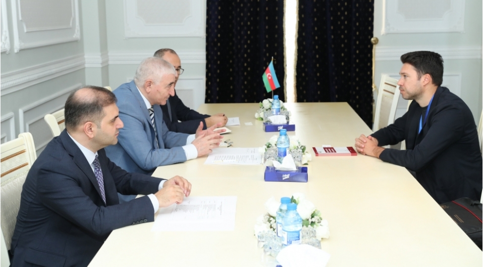monteneqro-merkezi-sechki-komissiyasinin-sedri-ile-gorush-kechirilib