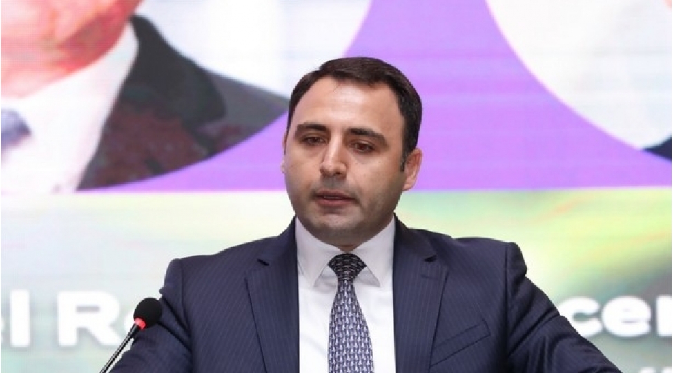 reshad-xaliqov-azerbaycanda-reqemsal-sened-mubadilesi-her-il-texminen-2-min-agaci-xilas-edecek