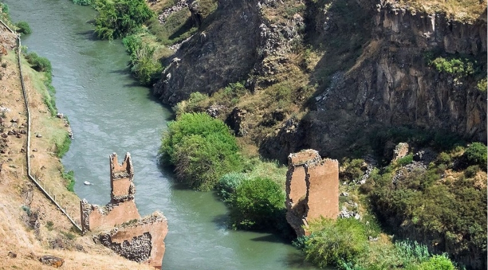 ermenistan-ani-korpusunun-berpasi-ile-bagli-turkiyeye-oz-yanashmalarini-teqdim-edib