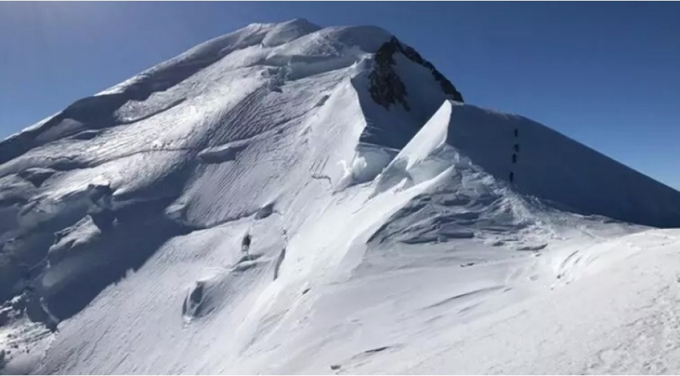 monblan-zirvesinde-4-alpinist-itkin-dushub