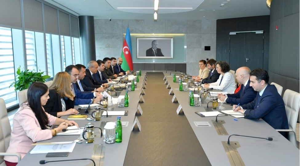 azerbaycan-ebrd-ile-cop29-cherchivesinde-terefdashligi-muzakire-edib