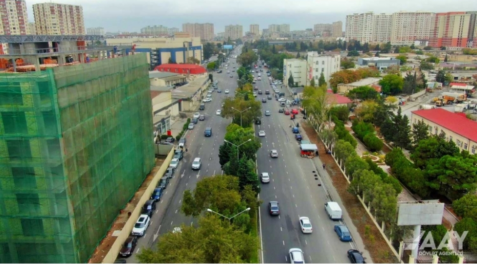 ehmed-recebli-kuchesinde-temir-ishleri-aparilib