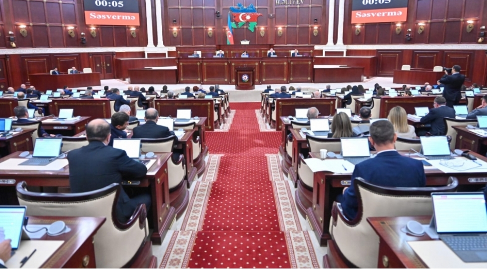 parlament-merkezi-bankin-idare-heyetinin-yeni-uzvlerini-tesdiqleyib