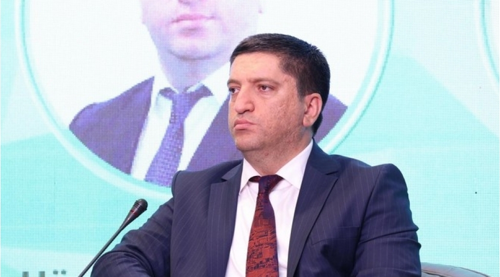 iqlim-deyishikliyinin-maliyye-sektoruna-vurdugu-zererlerin-meblegi-achiqlanib