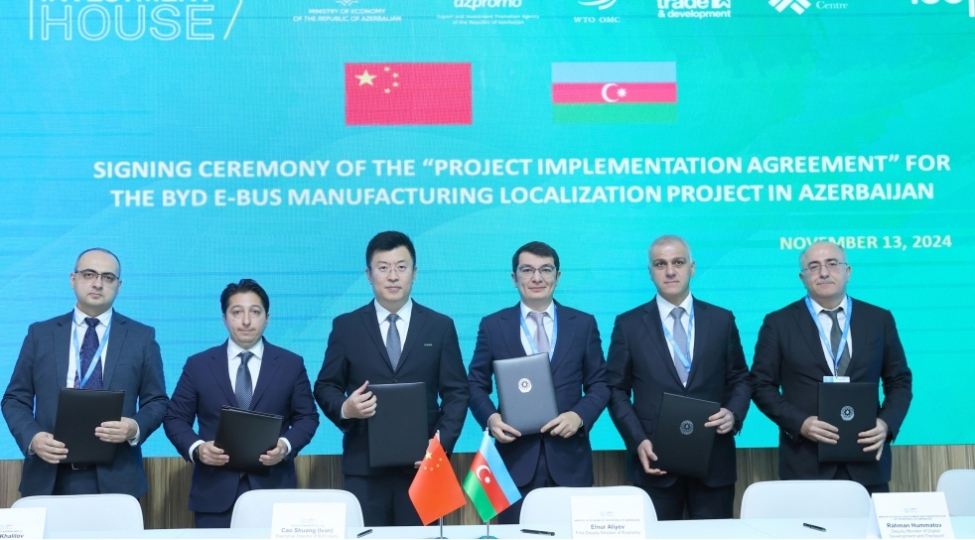 azerbaycanda-elektrik-avtobuslarin-istehsalinin-qurulmasi-ve-ehtiyat-hisselerinin-lokallashdirilmasina-dair-sened-imzalanib