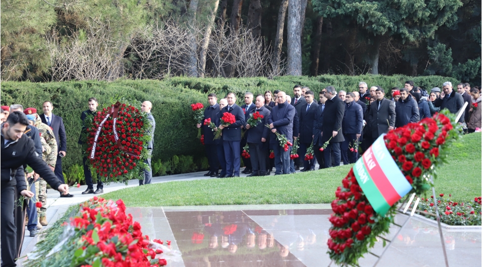 umummilli-lider-heyder-eliyevin-eziz-xatiresi-yad-edilib-foto