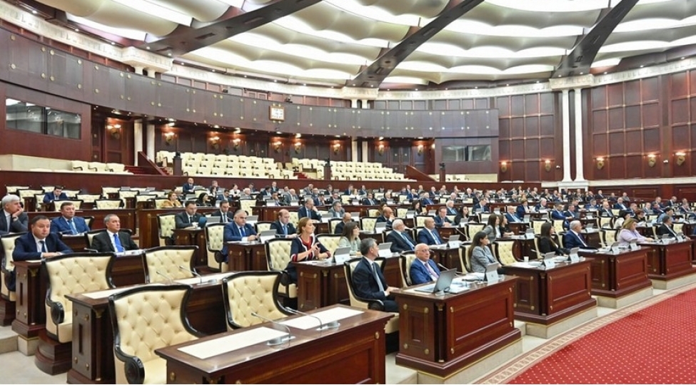 milli-meclis-merakeshle-imzalananherbi-emekdashliq-haqqinda-sazishi-tesdiqleyib