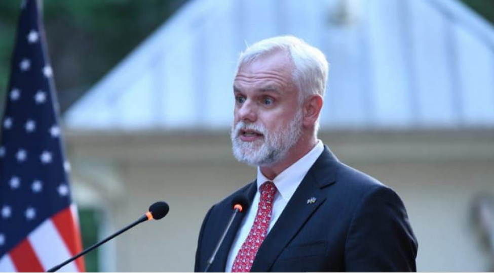 absh-nin-azerbaycandaki-sefiriazerbaycanitebrik-edib