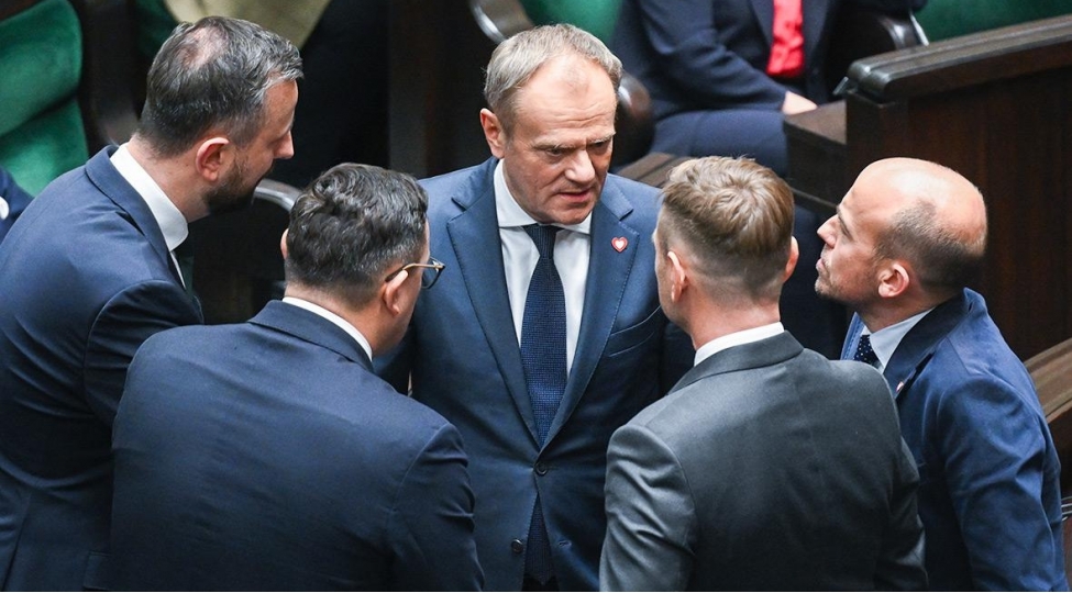 donald-tusk-dovlet-chevrilishinde-ittiham-olunur