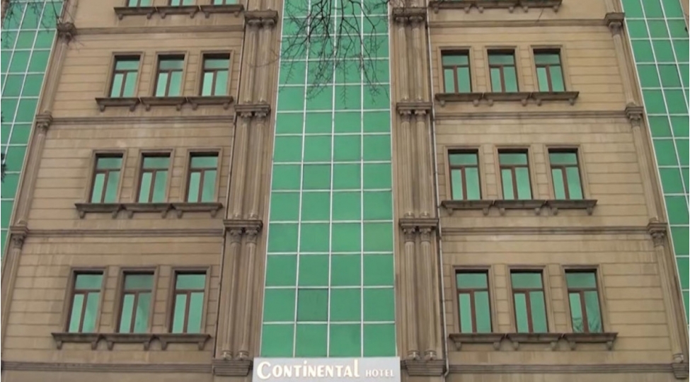 yangin-tehlukeli-hotelin-fealiyyeti-dayandirilib-video