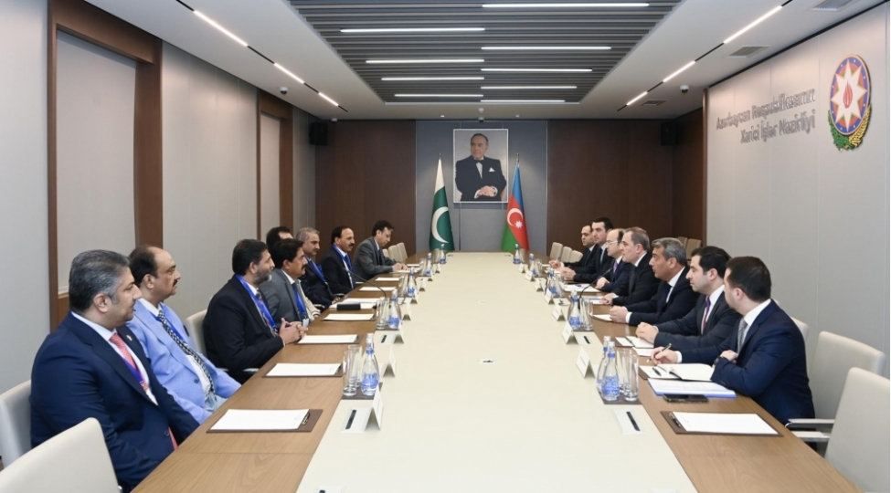 ceyhun-bayramov-pakistansenatinin-sedrinin-rehberlik-etdiyi-numayende-heyeti-ile-gorushub