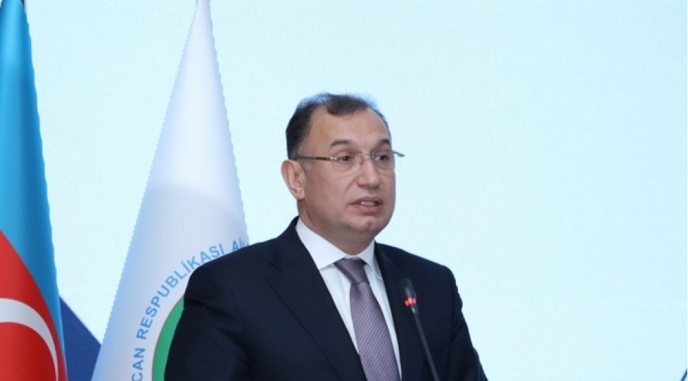 sahib-memmedov-hemkarlar-ittifaqlarinin-bir-milyondan-chox-uzvunun-523-faizi-qadinlardir