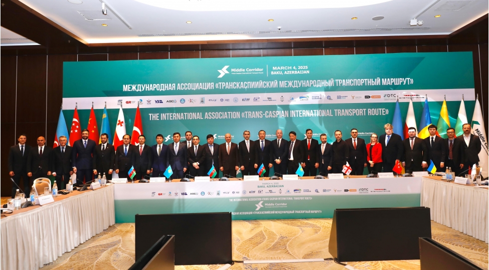 trans-xezer-beynelxalq-neqliyyat-marshrutu-regional-neqliyyat-baglantisina-yeni-ustunlukler-qazandiracaq-foto