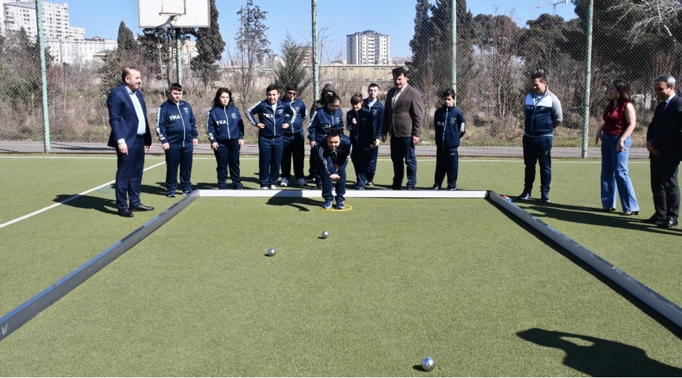 tika-dan-azerbaycandaki-daun-sindromlu-idmanchilara-destek-foto