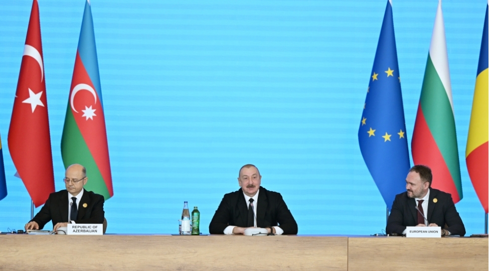 prezident-ilham-eliyev-achg-absheron-ve-shahdeniz-bir-chox-olkelerin-enerji-tehlukesizliyine-tohfe-verir