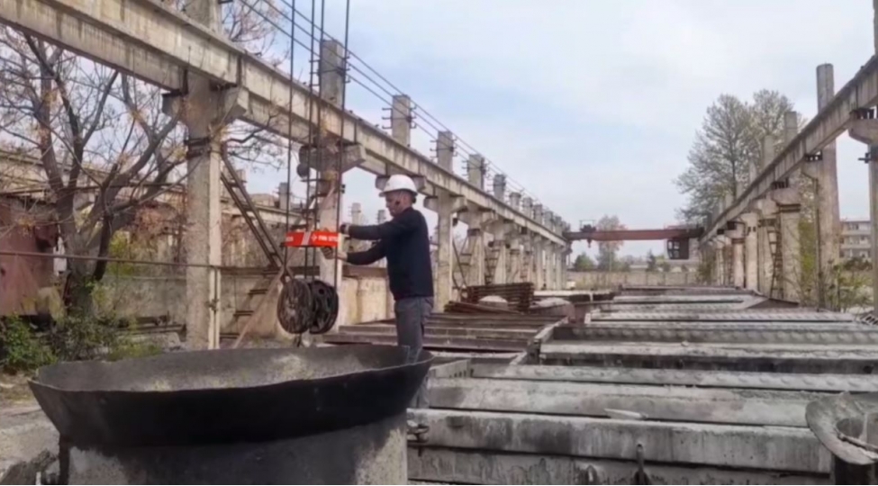 berdede-korpulu-kranlarin-istismari-dayandirilib-video