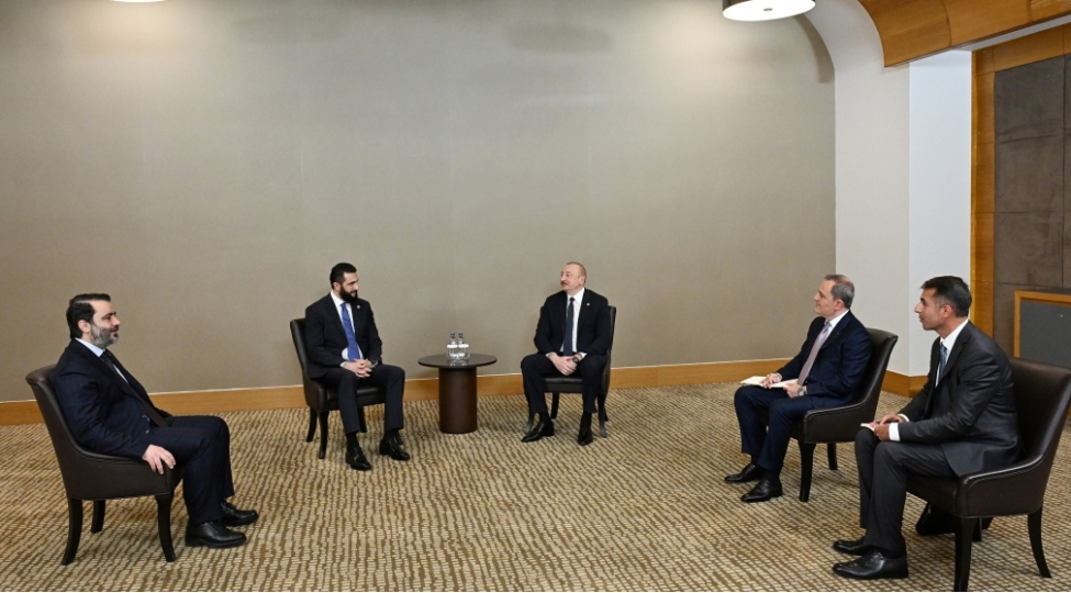 azerbaycan-suriyada-sabitliyin-mohkemlendirilmesi-uchun-berpa-prosesinde-ishtiraka-hazirdir