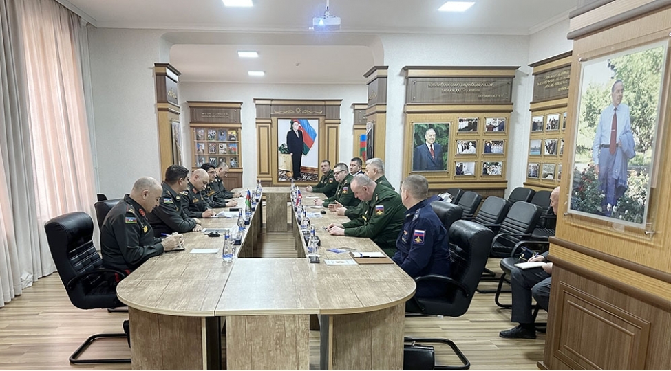 rusiya-herbi-akademiyasinin-numayende-heyeti-milli-mudafie-universitetinde-olub-fotovideo