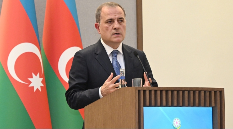 ceyhun-bayramov-azerbaycan-ukraynanin-erazi-butovluyu-ve-suverenliyini-destekleyir