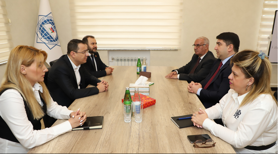 atiahi-respublika-komitesinde-egitim-bir-senin-rehberliyi-ile-gorush-kechirilib