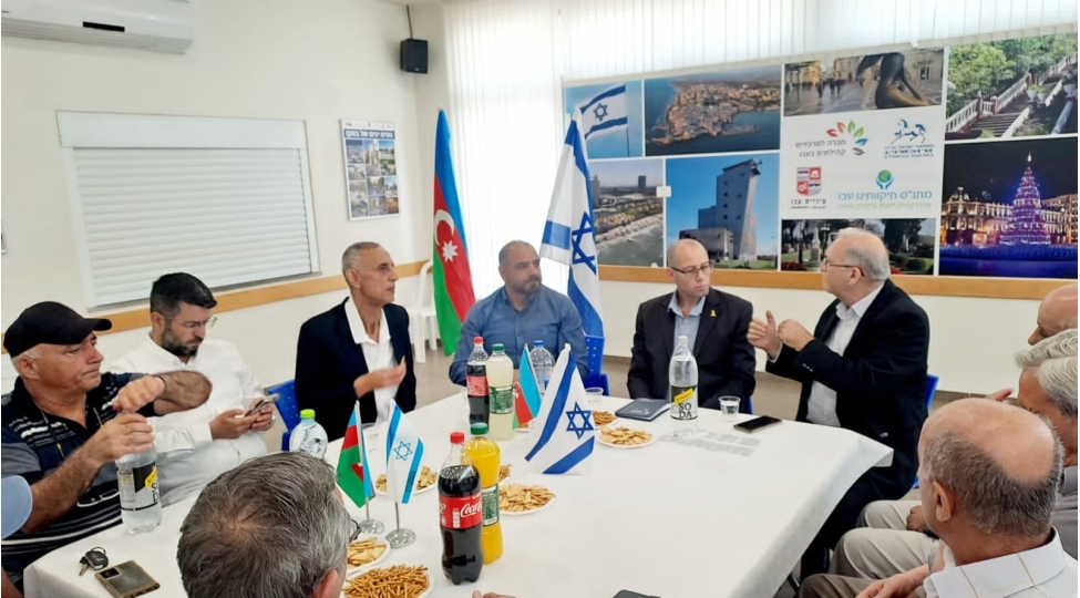 israilin-azerbaycana-yeni-teyin-olunmush-sefiri-israilde-azerbaycan-evinde-diaspor-ve-icma-rehberleri-ile-gorushub-foto