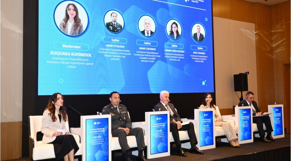 konstitusiya-ve-suverenlik-ilinde-media-gundemi-etrafinda-muzakireler-aparilib