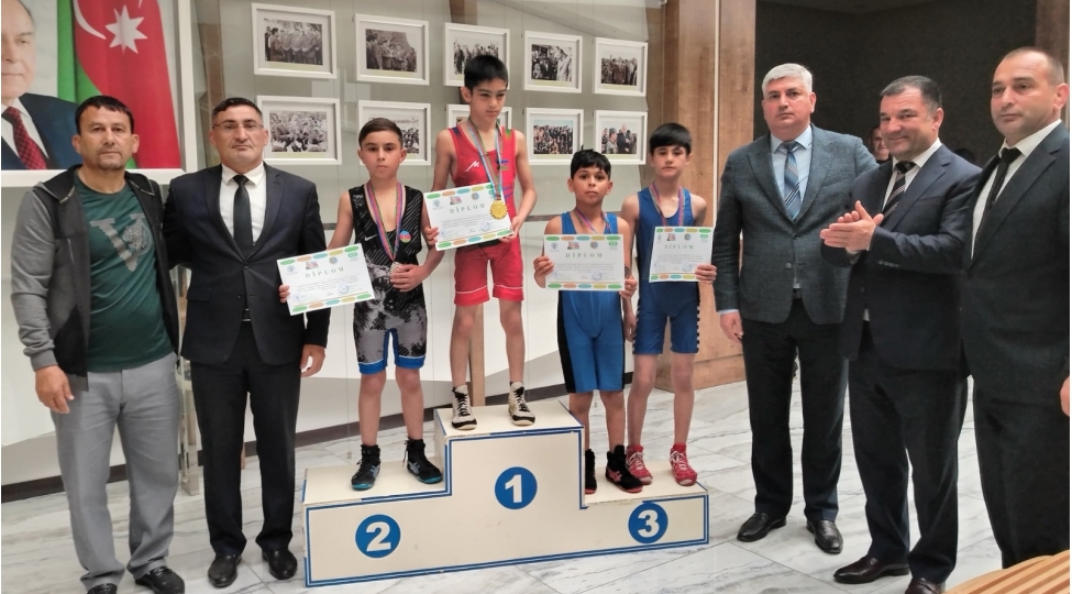 beyleqanda-yunan-roma-gulesh-idman-novu-uzre-rayon-birinciliyi-kechirildi