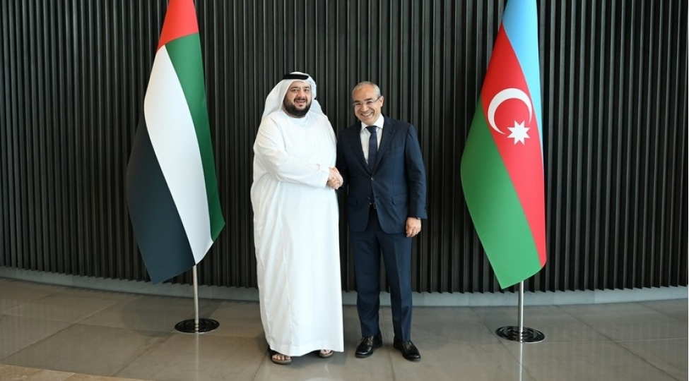 azerbaycan-ve-bee-qarshiliqli-investisiyalarin-artirilmasini-nezerden-kechirib