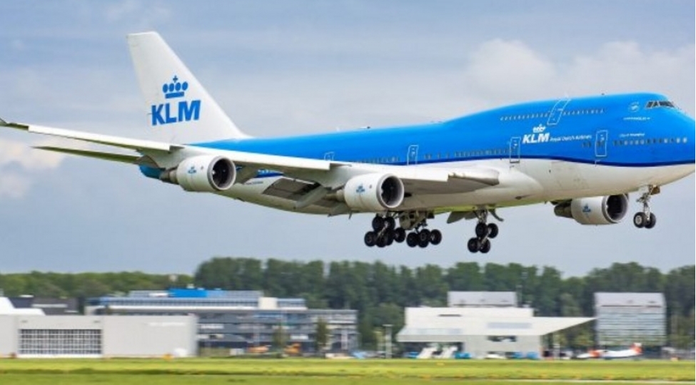 niderlandin-aviashirketi-texniki-nasazliqlara-gore-boeing-787in-reyslerini-legv-edib