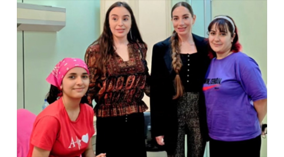 leyla-ve-arzu-eliyevalar-onkologiya-merkezinde-foto