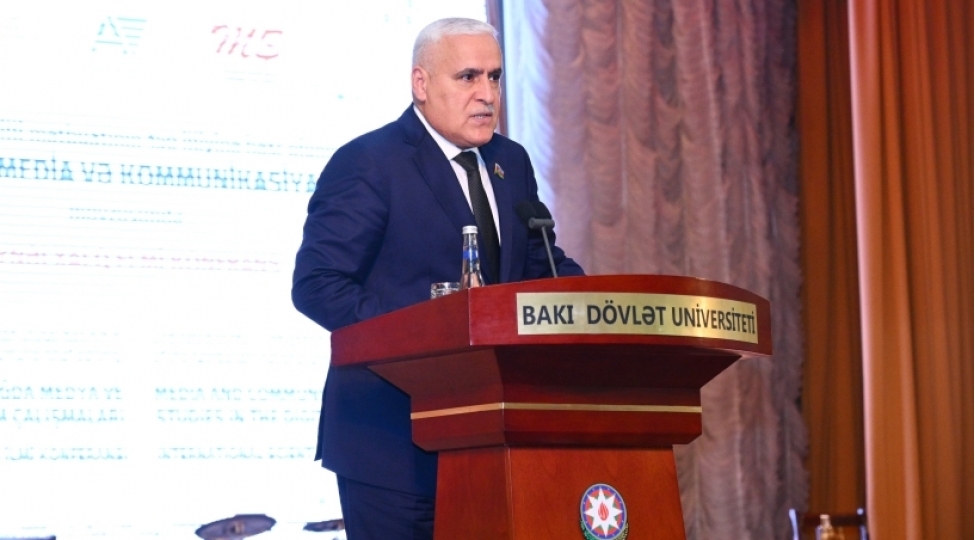 metbuat-realliqlara-esaslanaraq-fealiyyetini-milli-ve-dovlet-maraqlari-cherchivesinde-qurmalidir-vuqar-rehimzade