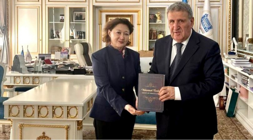 amea-ile-turk-medeniyyeti-ve-irsi-fondu-arasinda-emekdashliq-meseleleri-muzakire-olunub
