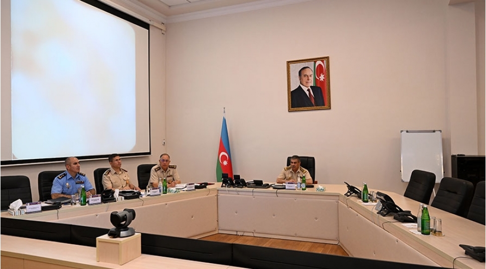 azerbaycan-ordusu-miqyasinda-komanda-qerargah-meshqi-kechirilir